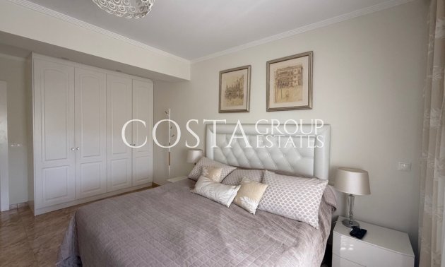 Herverkoop - Villa -
Torrevieja - Torrevieja Centro