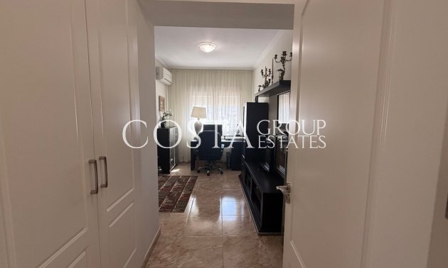 Herverkoop - Villa -
Torrevieja - Torrevieja Centro