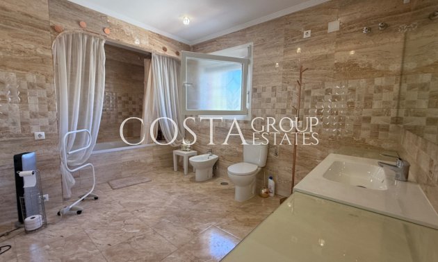 Herverkoop - Villa -
Torrevieja - Torrevieja Centro