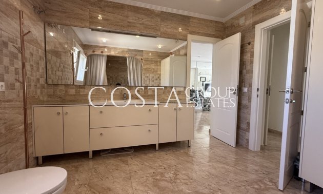 Herverkoop - Villa -
Torrevieja - Torrevieja Centro