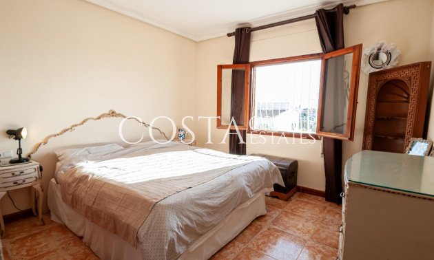 Odsprzedaż - Willa -
Calpe - Calpe Centro