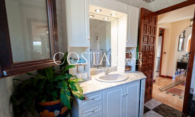 Odsprzedaż - Willa -
Calpe - Calpe Centro