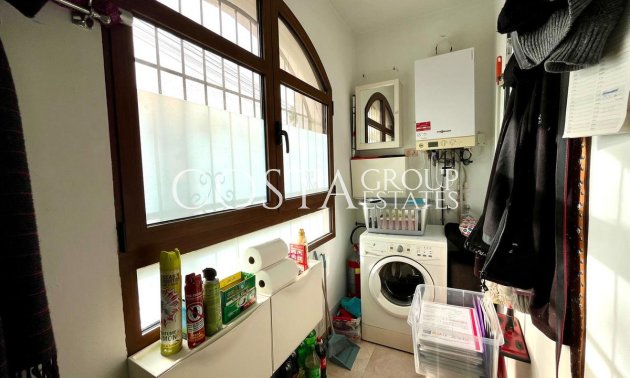 Herverkoop - Villa -
Orihuela - Villamartin