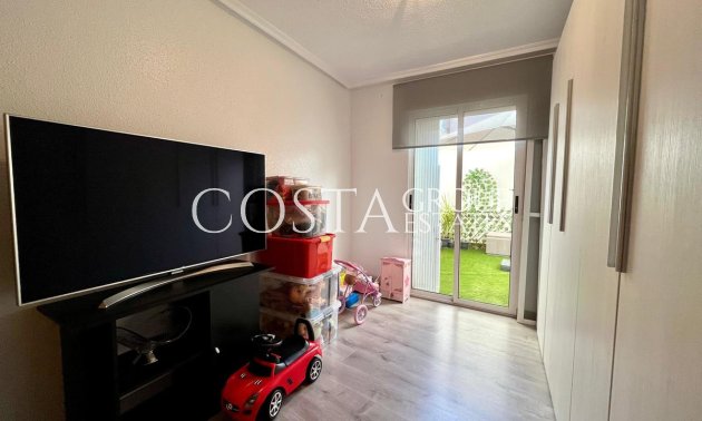 Herverkoop - Apartments -
Torrevieja - Torrevieja Centro