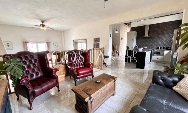 Odsprzedaż - Willa -
Dolores - Dolores Centro