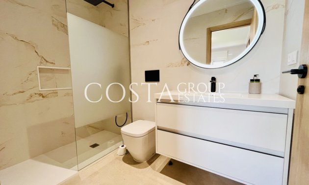 Herverkoop - Apartments -
Urbanización El Raso