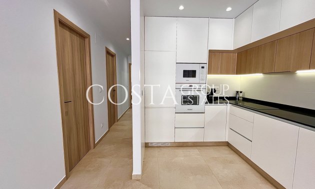 Herverkoop - Apartments -
Urbanización El Raso