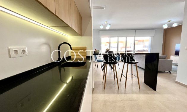 Herverkoop - Apartments -
Urbanización El Raso