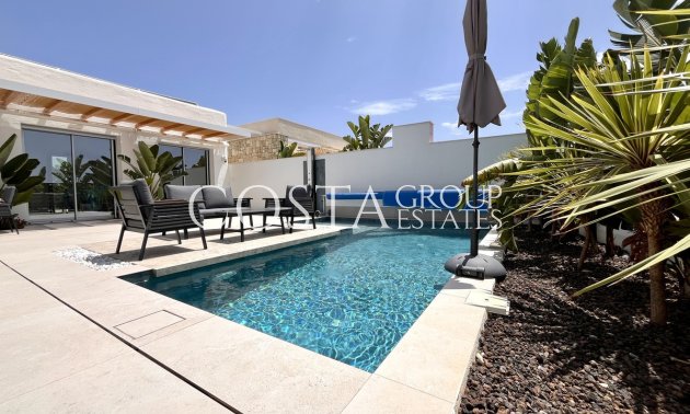 Wiederverkauf - Villa -
Torrevieja - Torrevieja Centro