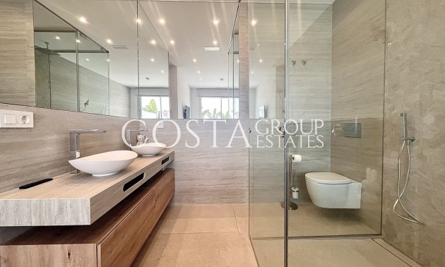 Wiederverkauf - Villa -
Torrevieja - Torrevieja Centro