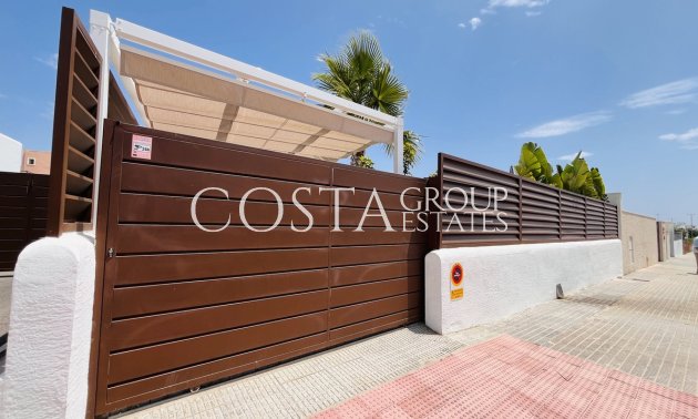 Wiederverkauf - Villa -
Torrevieja - Torrevieja Centro