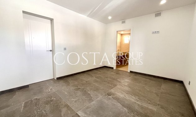 Resale - Villa -
Orihuela - Los Balcones