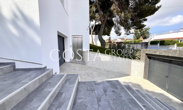 Resale - Villa -
Orihuela - Los Balcones