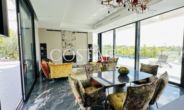 Resale - Villa -
Orihuela - Las Colinas Golf