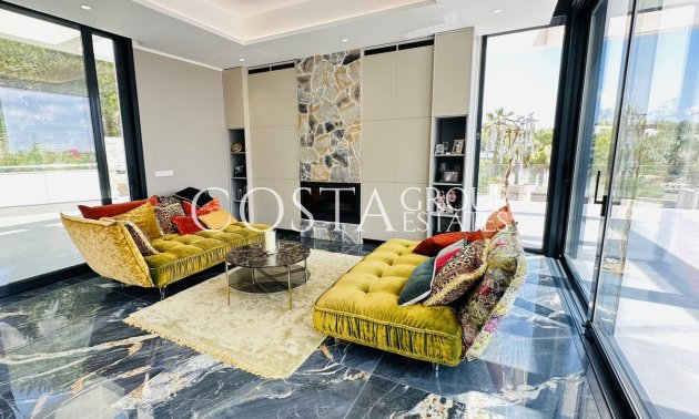 Resale - Villa -
Orihuela - Las Colinas Golf