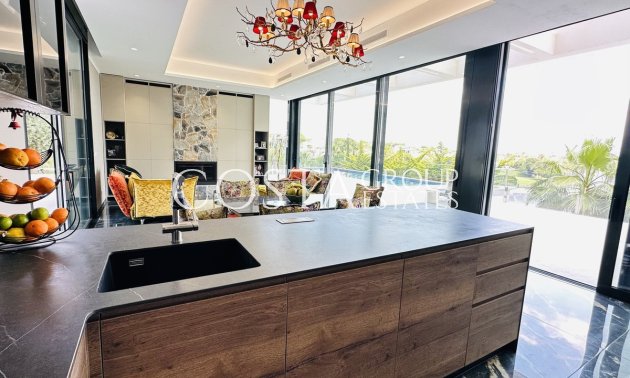 Resale - Villa -
Orihuela - Las Colinas Golf