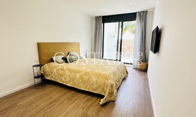 Resale - Villa -
Orihuela - Las Colinas Golf