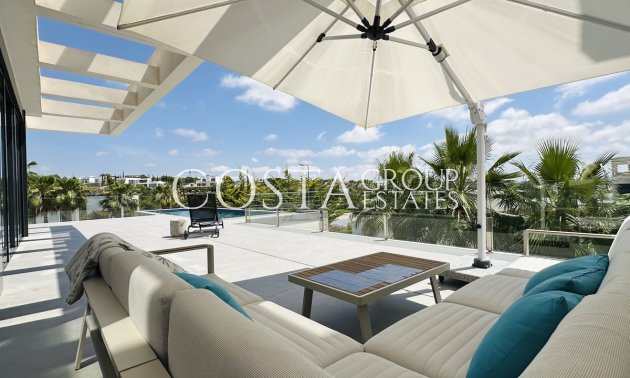 Resale - Villa -
Orihuela - Las Colinas Golf