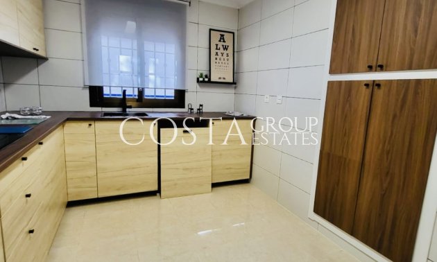 Resale - House -
San Miguel de Salinas - San Miguel de Salinas Centro