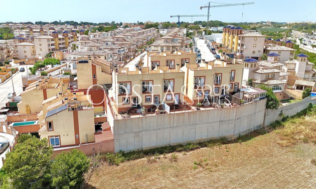 Resale - House -
Orihuela - Cabo Roig