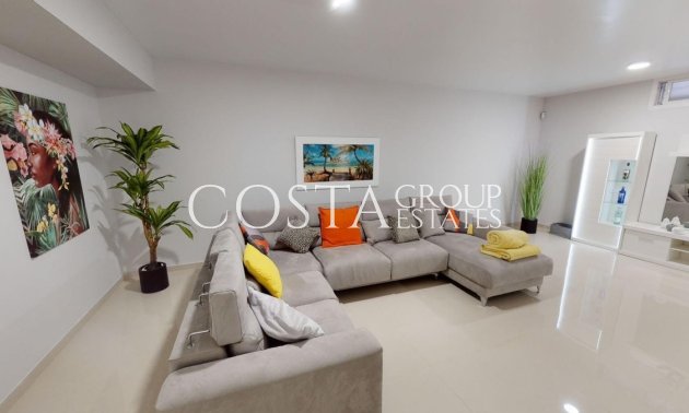 Resale - Villa -
Torrevieja - Torrevieja Centro