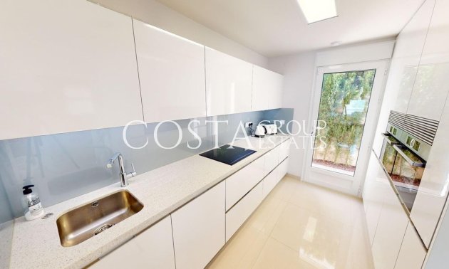 Resale - Villa -
Torrevieja - Torrevieja Centro