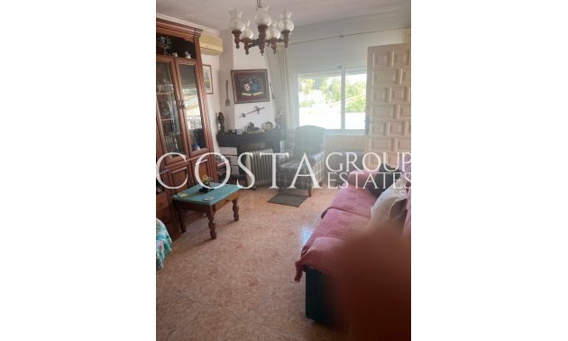 Herverkoop - Villa -
Orihuela - Punta Prima