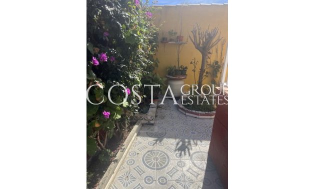 Herverkoop - Villa -
Orihuela - Punta Prima