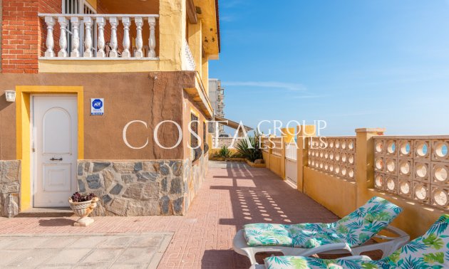 Herverkoop - Villa -
Guardamar del Segura - Guardamar del Segura Centro