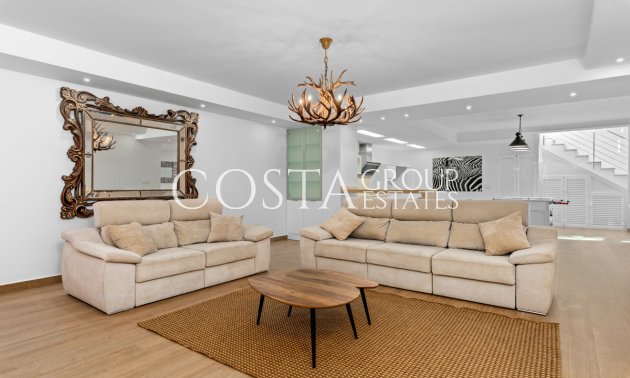 Resale - Villa -
San Miguel de Salinas - San Miguel de Salinas Centro