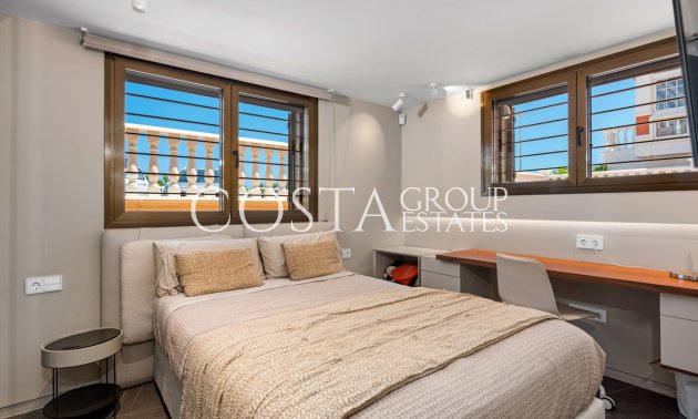 Resale - House -
Guardamar del Segura - Guardamar del Segura Centro