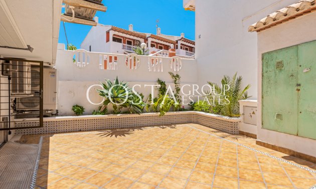 Resale - House -
Guardamar del Segura - Guardamar del Segura Centro