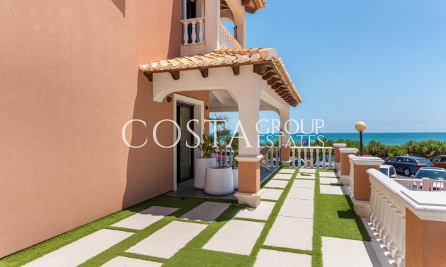 Resale - House -
Guardamar del Segura - Guardamar del Segura Centro