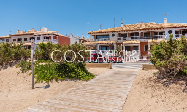 Resale - House -
Guardamar del Segura - Guardamar del Segura Centro