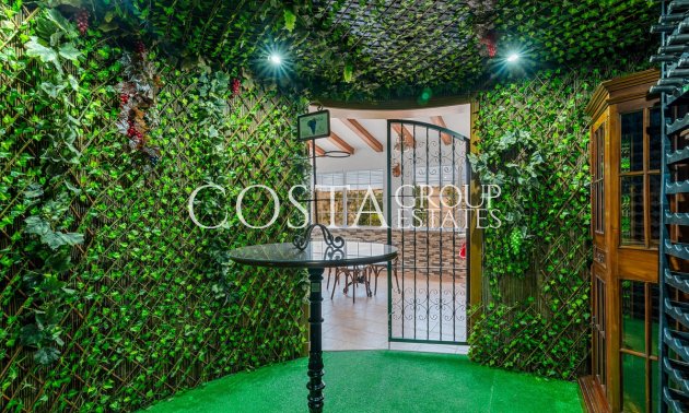 Resale - House -
Torrevieja - Torrevieja Centro