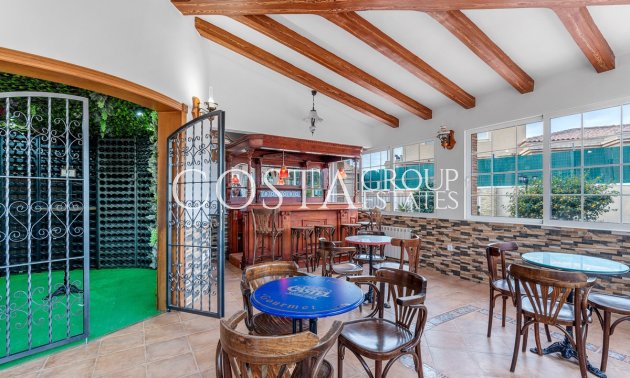 Resale - House -
Torrevieja - Torrevieja Centro