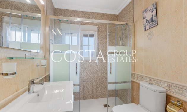 Resale - House -
Torrevieja - Torrevieja Centro