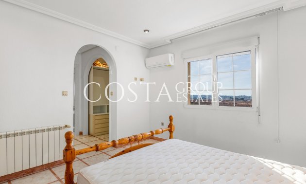 Resale - House -
Torrevieja - Torrevieja Centro