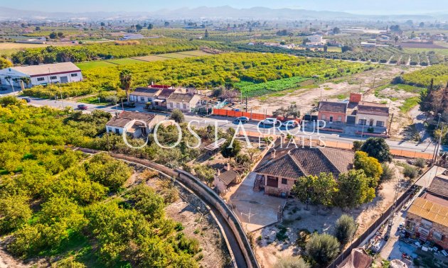 Wiederverkauf - Villa -
Beniel - Beniel Centro