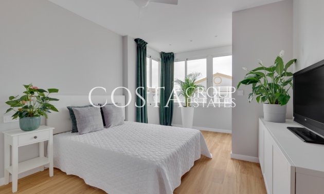 Resale - House -
Orihuela - Orihuela Costa