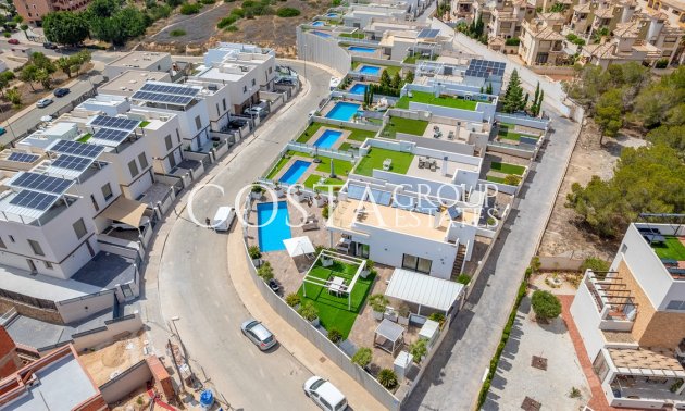 Herverkoop - Villa -
Orihuela - Villamartin