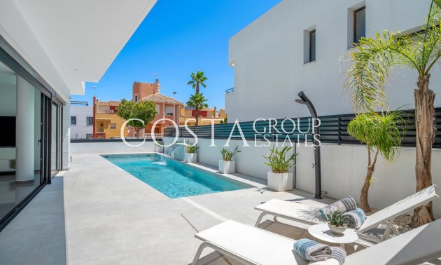 Herverkoop - Villa -
Guardamar del Segura - Guardamar del Segura Centro