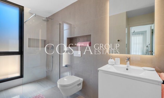 Herverkoop - Villa -
Guardamar del Segura - Guardamar del Segura Centro