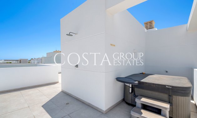 Herverkoop - Villa -
Guardamar del Segura - Guardamar del Segura Centro