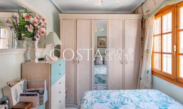 Revente - Villa -
Torrevieja - Torrevieja Centro