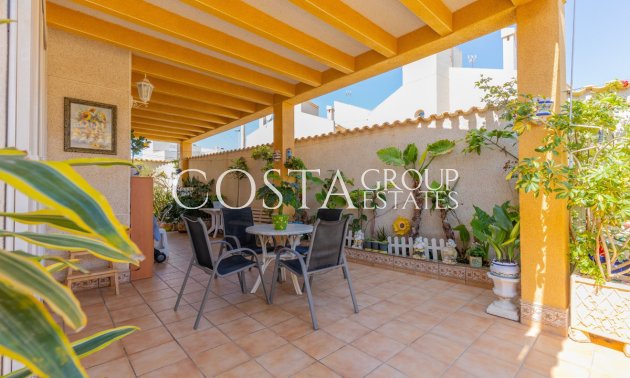 Revente - Villa -
Torrevieja - Torrevieja Centro