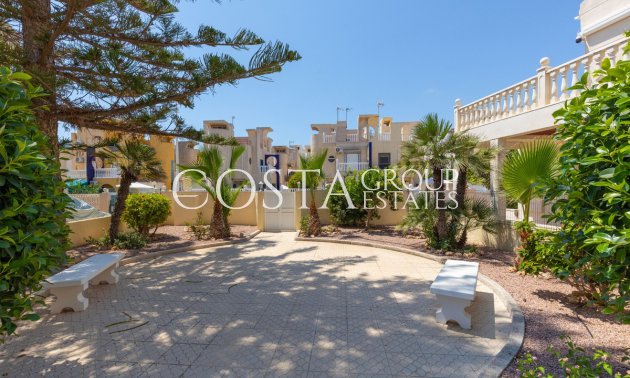 Revente - Villa -
Torrevieja - Torrevieja Centro