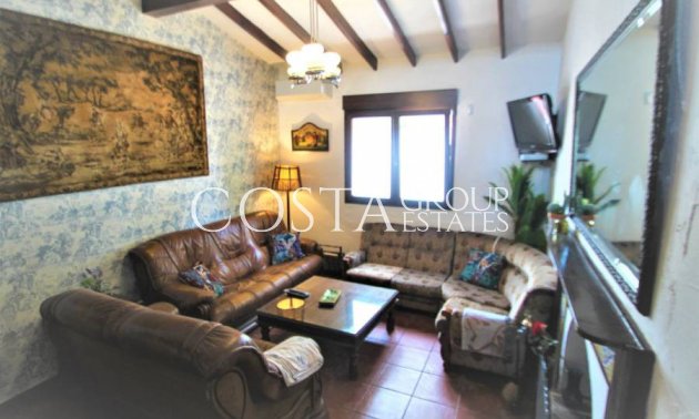 Resale - Villa -
Orihuela - Lomas de Cabo Roig