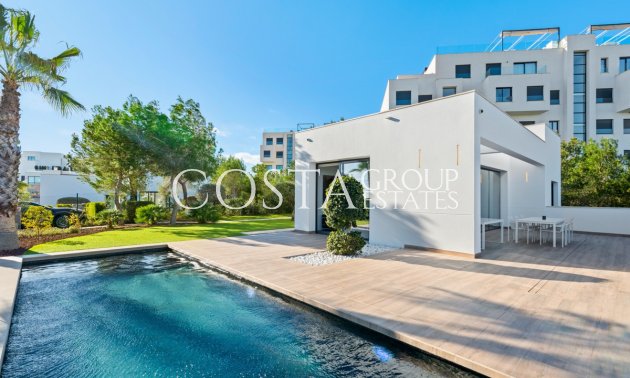 Resale - Villa -
Orihuela - Las Colinas Golf