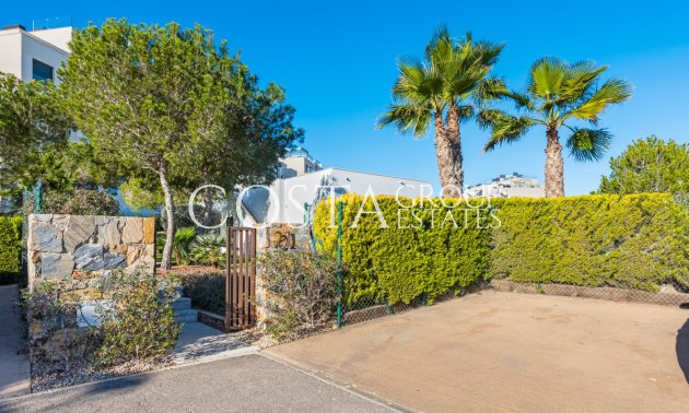 Resale - Villa -
Orihuela - Las Colinas Golf